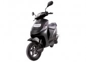 2011 Mahindra Kine photo